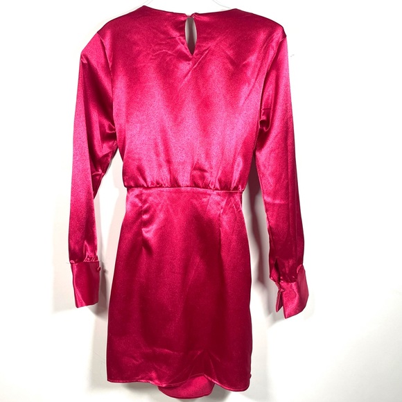 Madisson Pink dress, xs, never wear, 100% polyester - Picture 3 of 9
